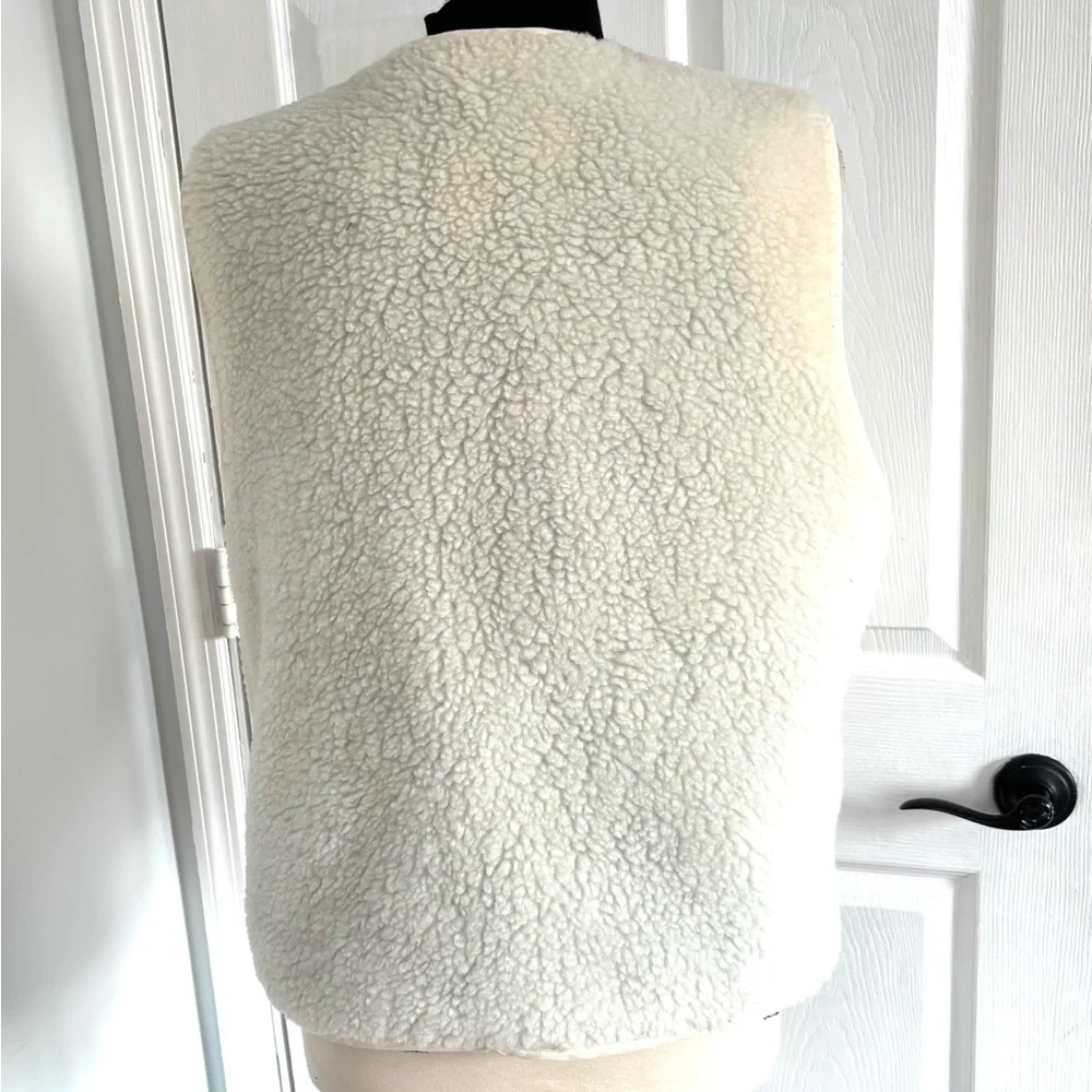 NWOT J& L Paris vest - Picture 7 of 10